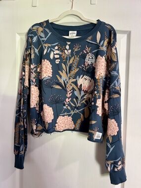 Floral Crop Sweatshirt